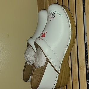 Dansko clog